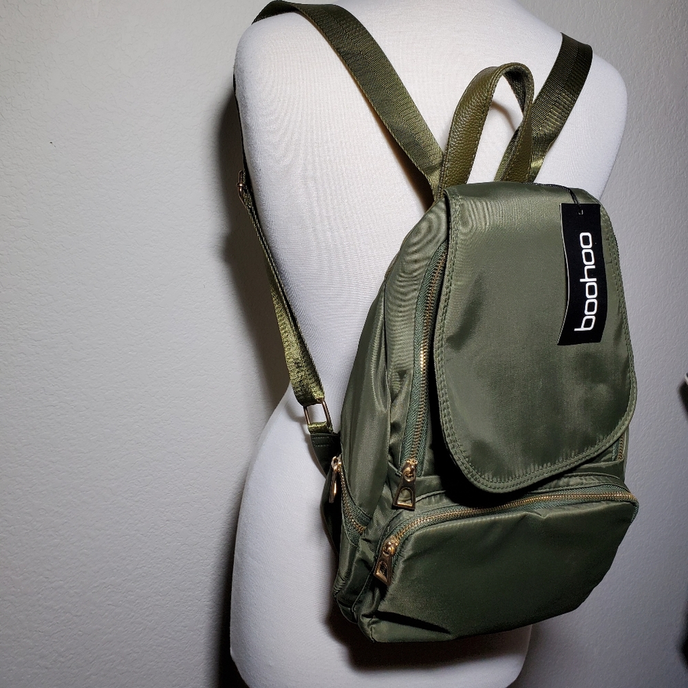 ♡NWT Boohoo Nylon Backpack One Size